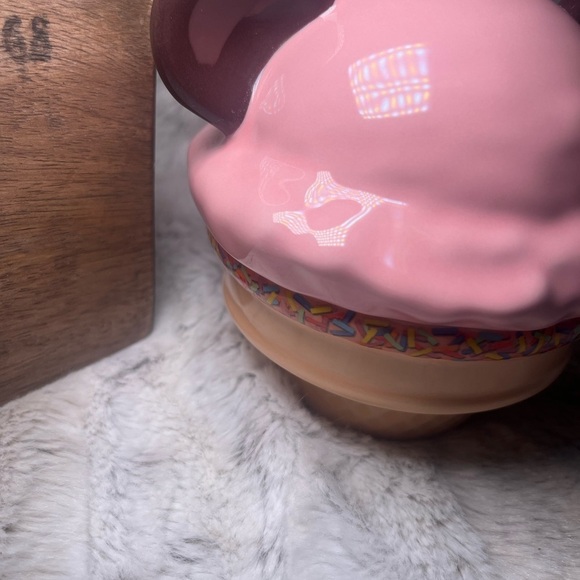 2021 Disney Parks Disney's Beach Club Resort Mickey Ice Cream Sundae Dish - Picture 5 of 11